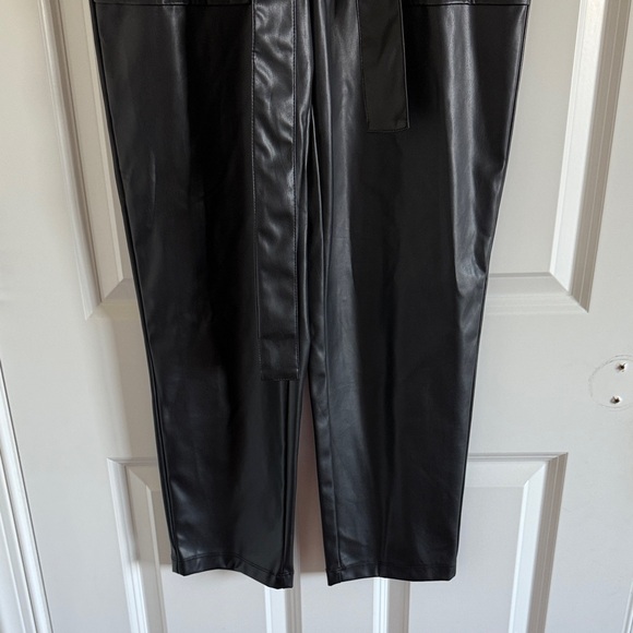 Who What Wear Women Black High Rise Faux Leather Belted Paperbag Trouser Pants 2 - Picture 3 of 9